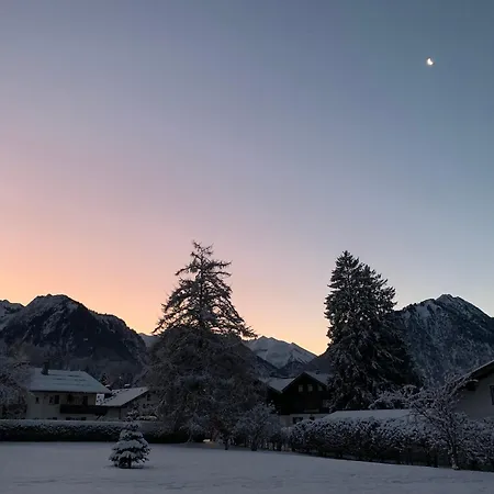 Apartment In Mit Wundervollem Bergpanorama Oberstdorf